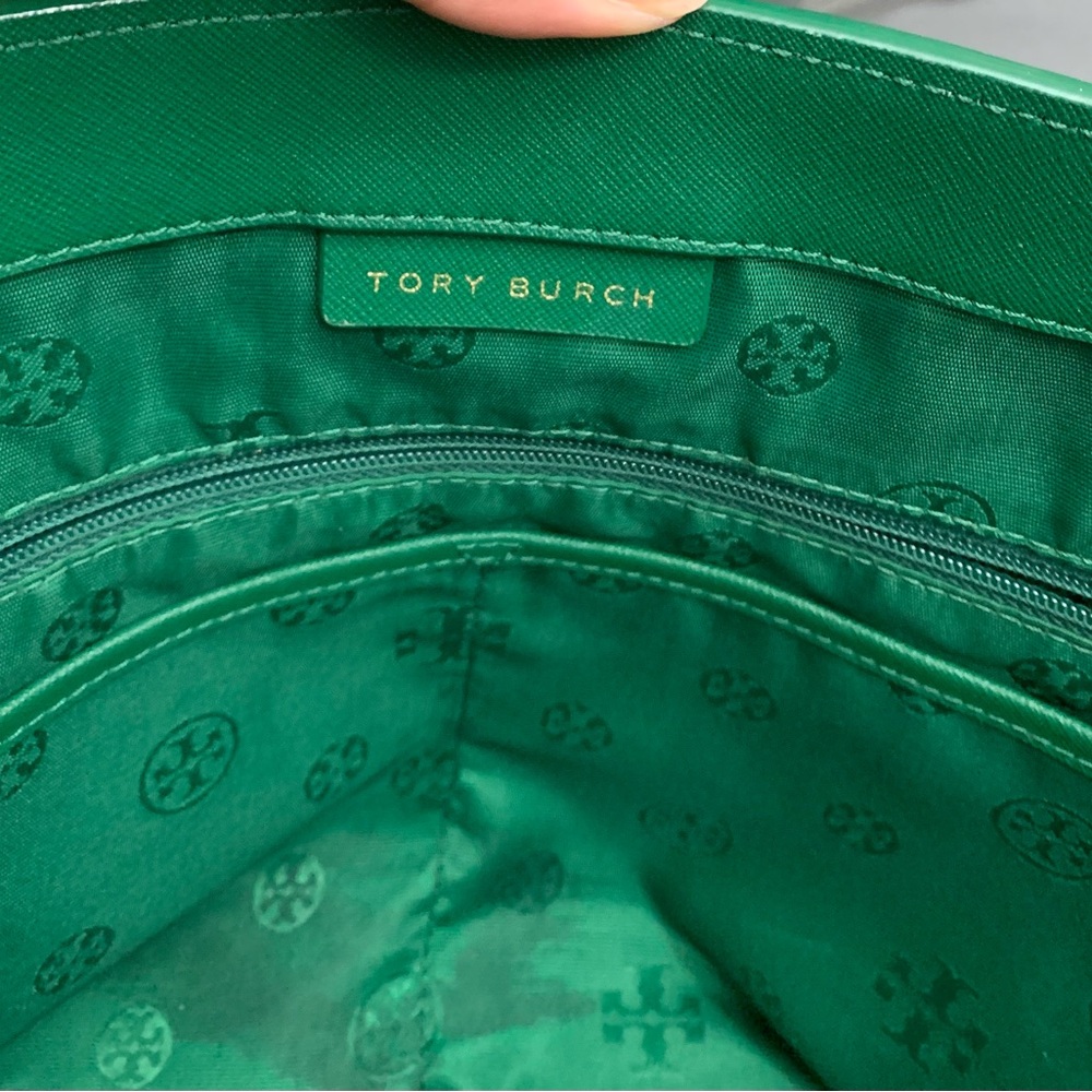 Tory Burch Emerald Green Leather Tote with Gold Accents - Picture 8 of 9